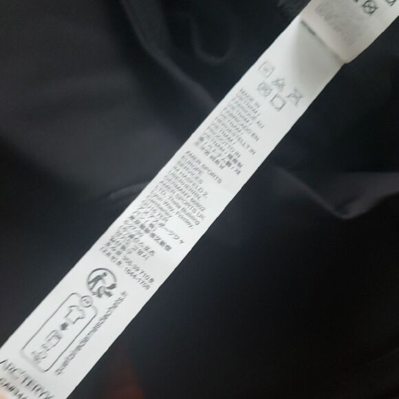 Arcteryx Black Women's Athleisure Trendy Chic Essent High Rise Shorts 8" Size 2 - Picture 3 of 11